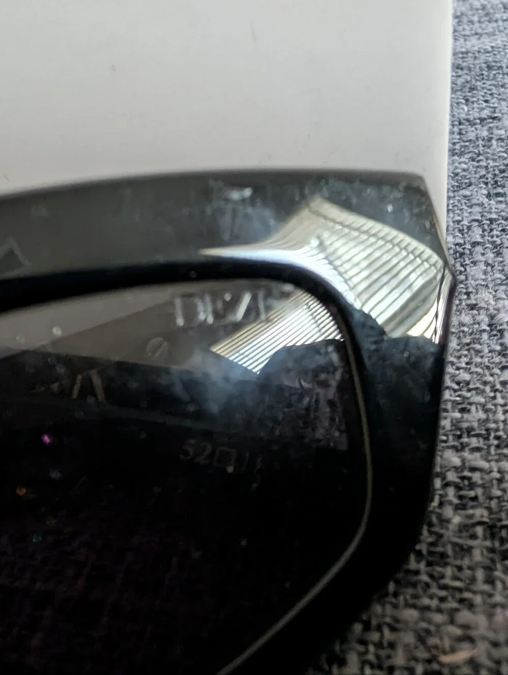DEZI Glossy Black Cat-Eye Sunglasses